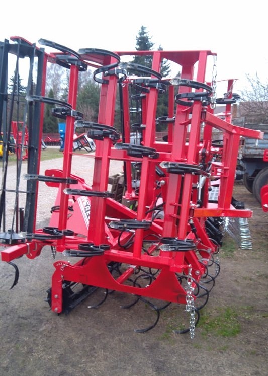 Agregat uprawowo-przedsiewny